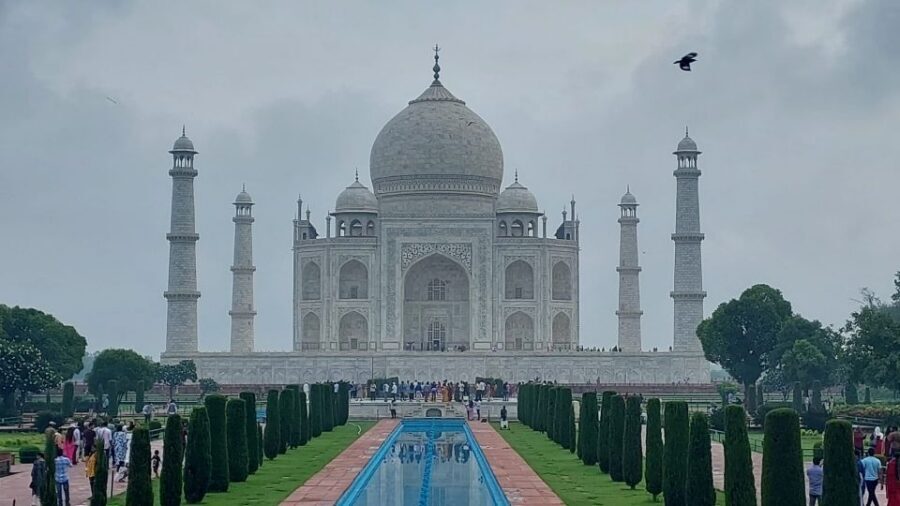 Same Day Incredible Taj Mahal Tour From Jaipur By Car - What to bring and how to dress for Agra rules