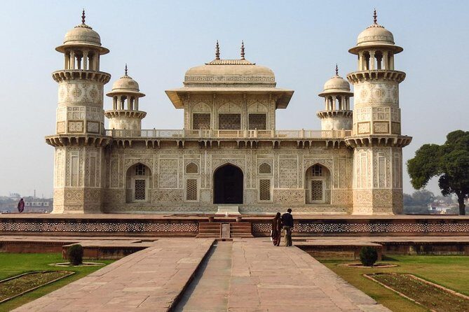 Sunrise at the Taj Mahal & Agra Fort Private Experience - Agra Fort After the Taj: A Different Kind of UNESCO Moment