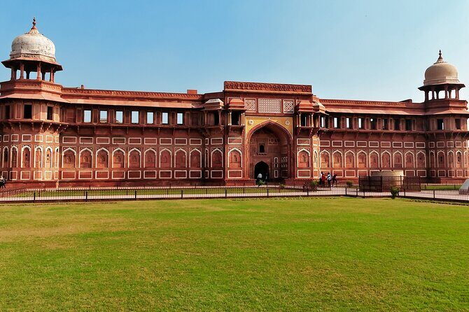 Taj Mahal, Agra Fort & Baby Taj Private Guided City Tour - Entering the Taj Mahal: from electric ride to real guide context