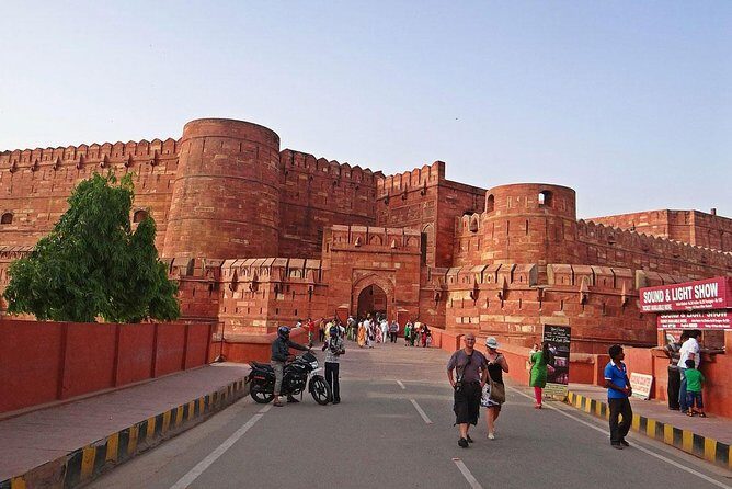 Taj Mahal and Agra Fort City Tour Local - Who this tour suits best (and who should skip it)