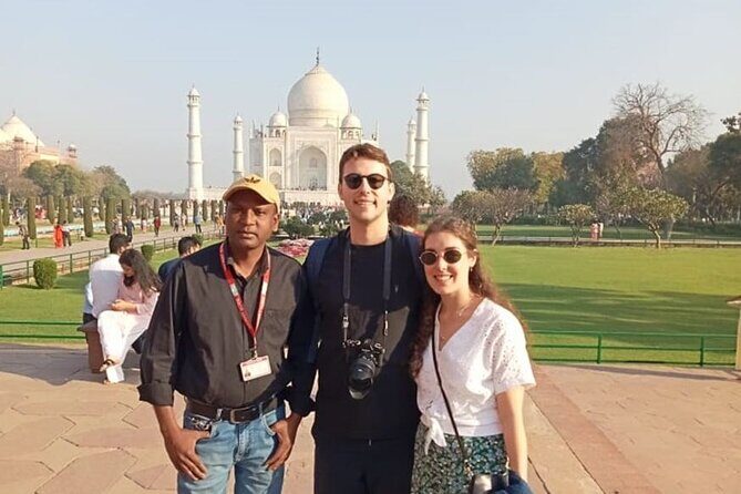 Taj Mahal and Agra fort express visits with tickets assistance - A fast, private way to see two Agra icons