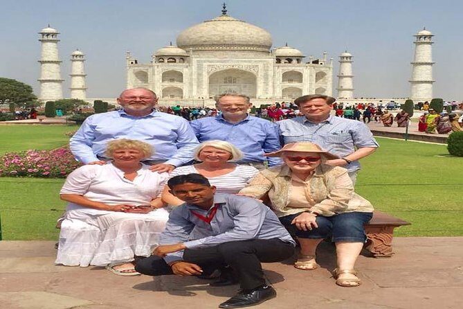 Taj Mahal and Agra Full Day Private Tour From Agra - Lunch break in the middle: plan your fuel, not your schedule