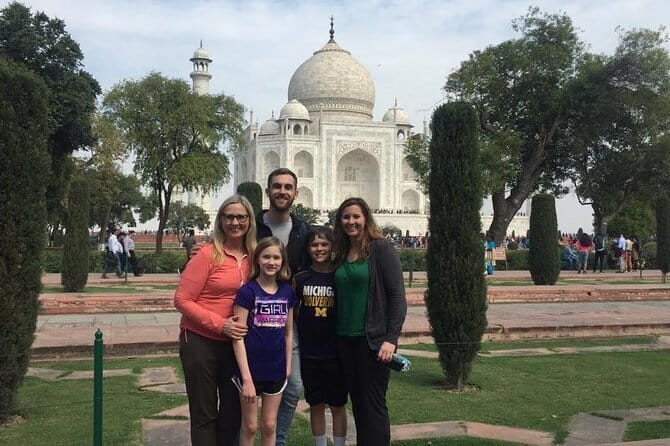 Taj Mahal Entrance Ticket - Pickup and meeting your guide near ITC Mughal in Agra