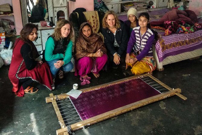Taj Mahal Handicraft Walk: Explore True India with Artisans - Stop 3: Flower garland and body jewelry in household lanes