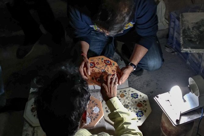 Taj Mahal Handicraft Walk: Explore True India with Artisans - Stop 5: Carpetmaking household art and design evolution