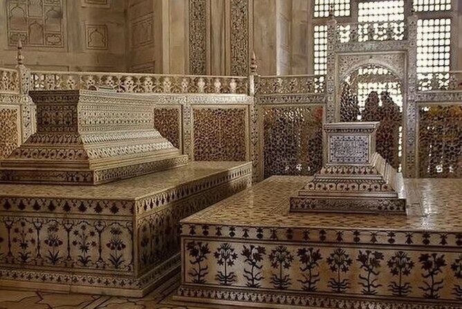 Taj Mahal Sunrise Private Guided Tour - Agra Fort vs Baby Taj: pick the mood that fits your day