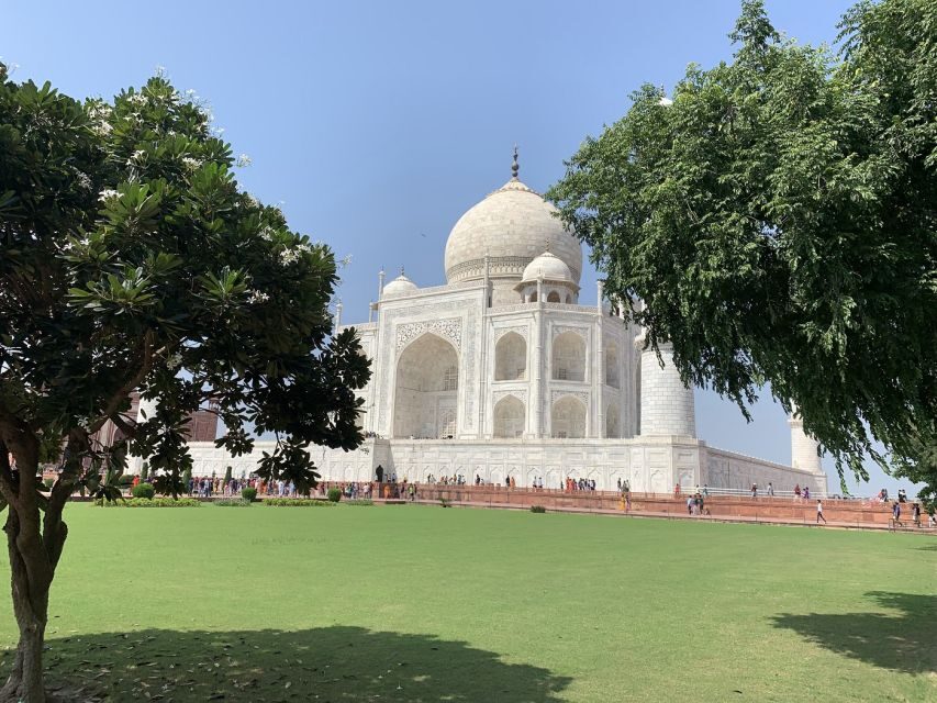 Tajmahal With Mausoleum Skip The Line Ticket With Guide - Your Private 2-Hour Taj Mahal Tour and What You’ll Focus On