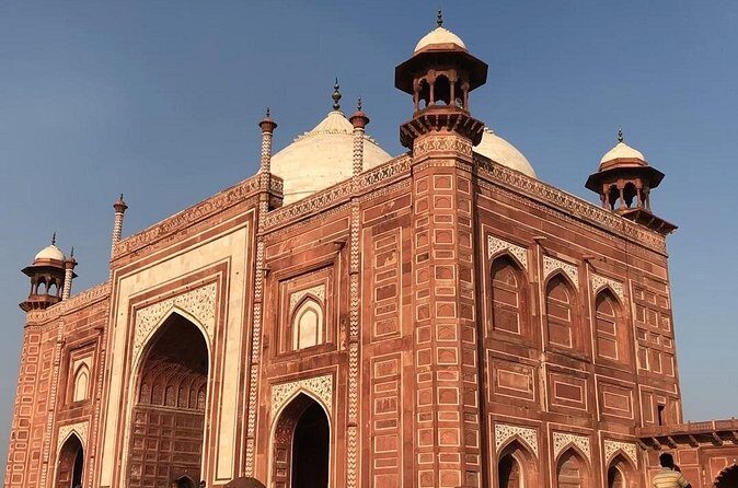 Timeless Beauty Taj Mahal Experience - Spot the details: what a good Taj Mahal guide actually does